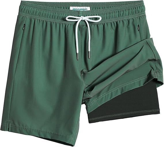 Quick-drying shorts with inner lining and shark-print design
